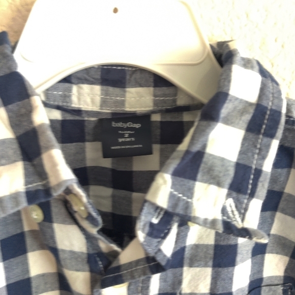 GAP Baby Toddler Boy Dress Shirt - Picture 2 of 7